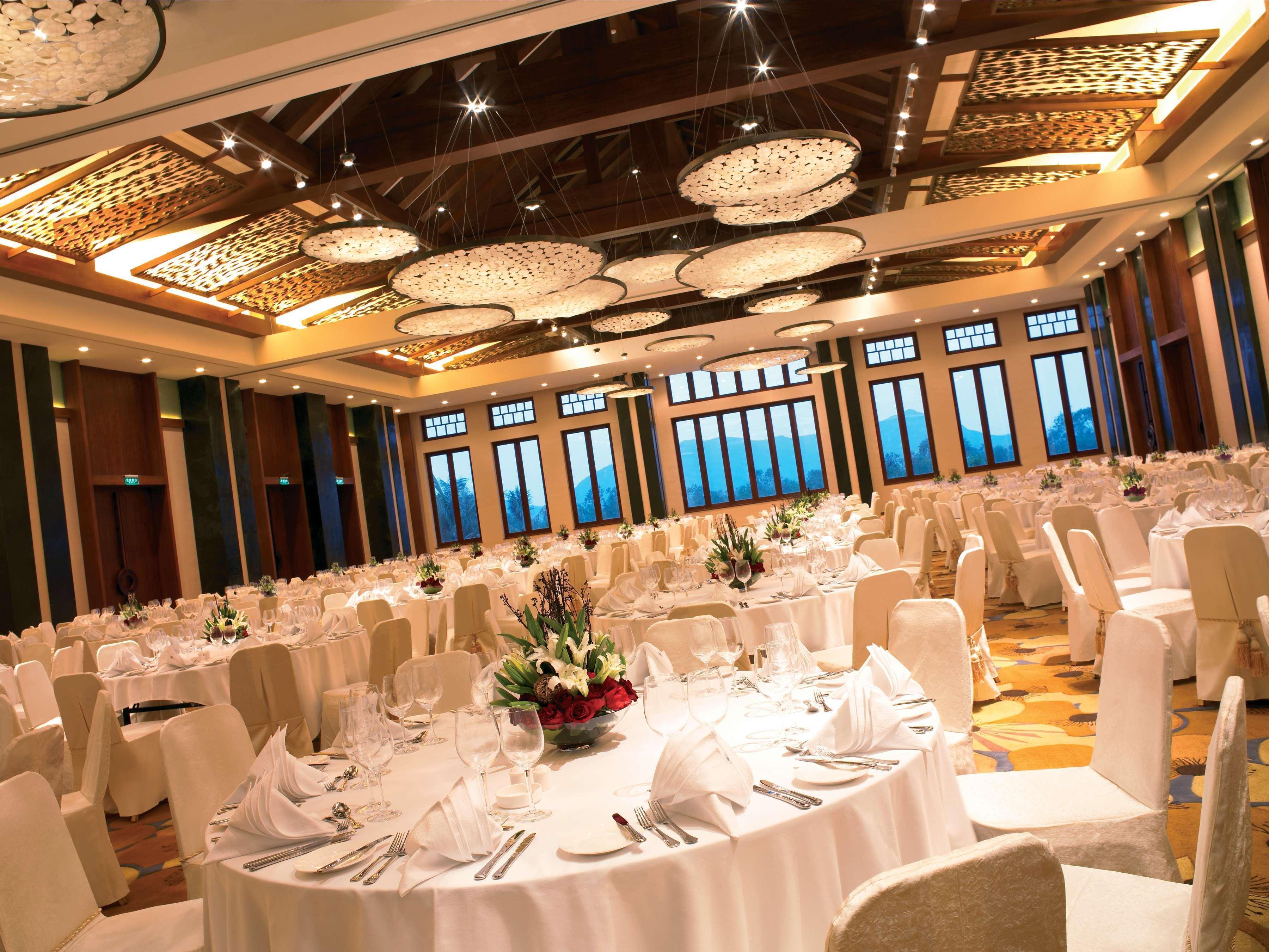 Hilton Sanya Yalong Bay Resort & Spa Restaurant foto
