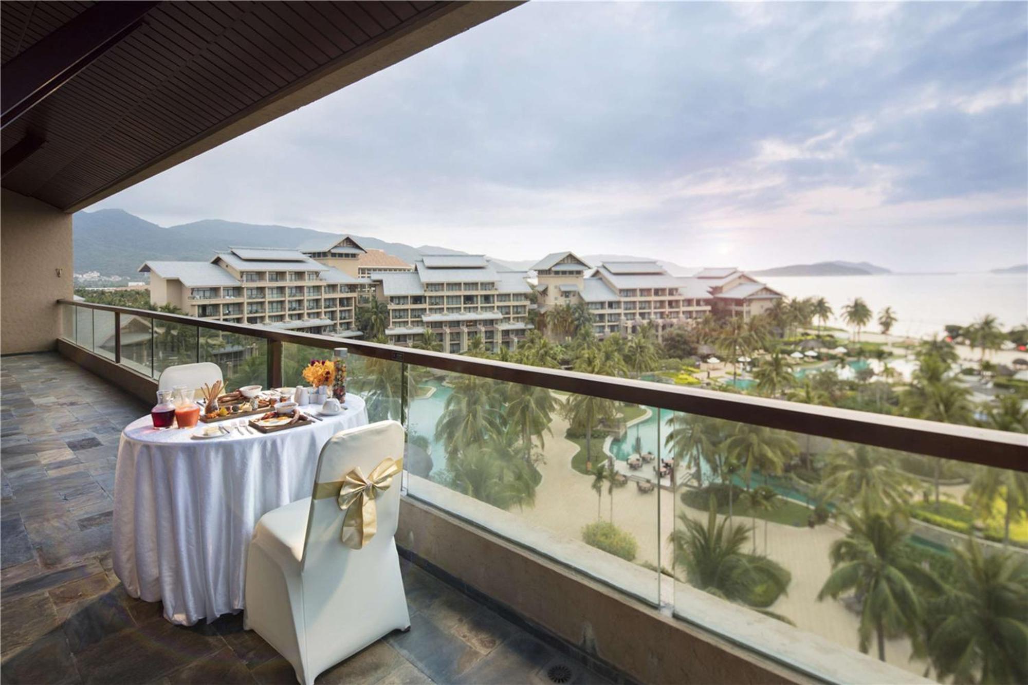 Hilton Sanya Yalong Bay Resort & Spa Buitenkant foto